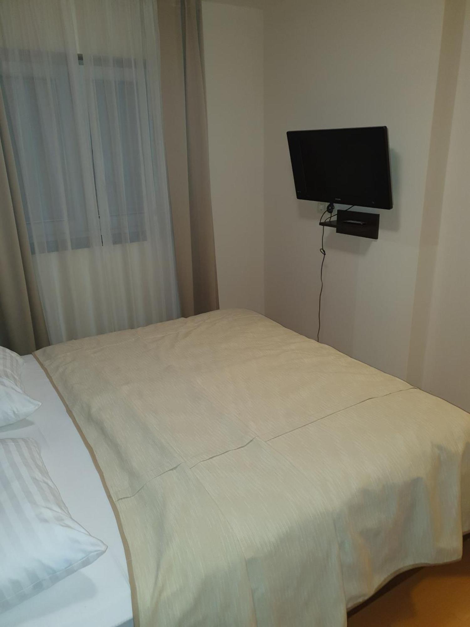 Apartman Marina Levant 203&202