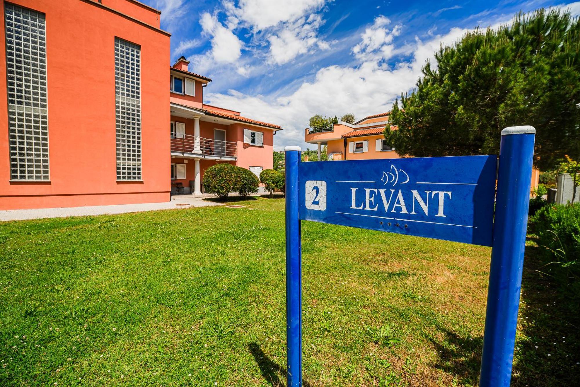 Apartment Marina Levant 203&202 *